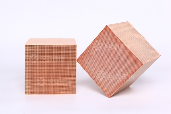 萬純高溫SCR脫硝催化劑-鐵基分子篩-002